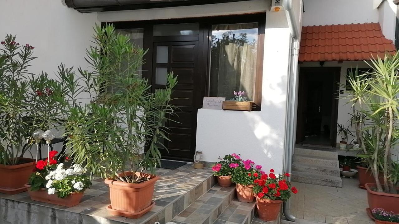 Kiscsillag Apartman Harkány Exterior foto